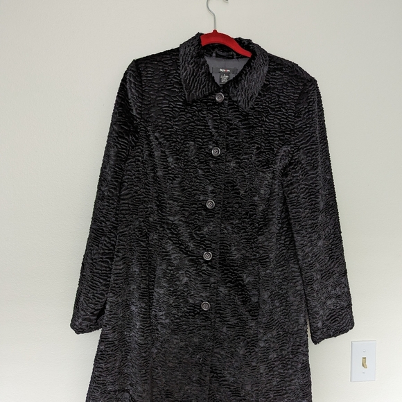 Style & Co. - Picture 2 of 2